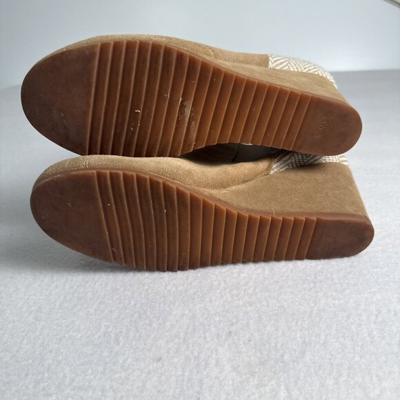 Toms Tan Wear Good Wedge Boots Suede Tops Womans Size 11 Soft Excellent - Picture 9 of 10